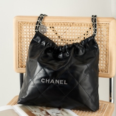 Chanel Shopping Bag